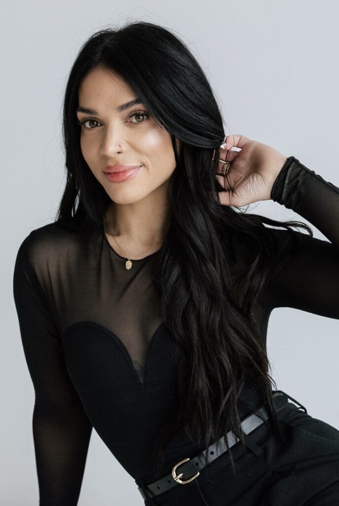 Amanda Russell Headshot